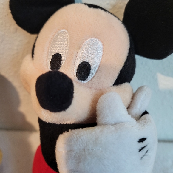 Mackey & Minnie Mouse Stuffed Animals - Picture 5 of 7